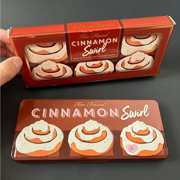 Too Faced Cinnamon Swirl Eyeshadow Palette 18 Eyeshadows - Picture 4 of 6